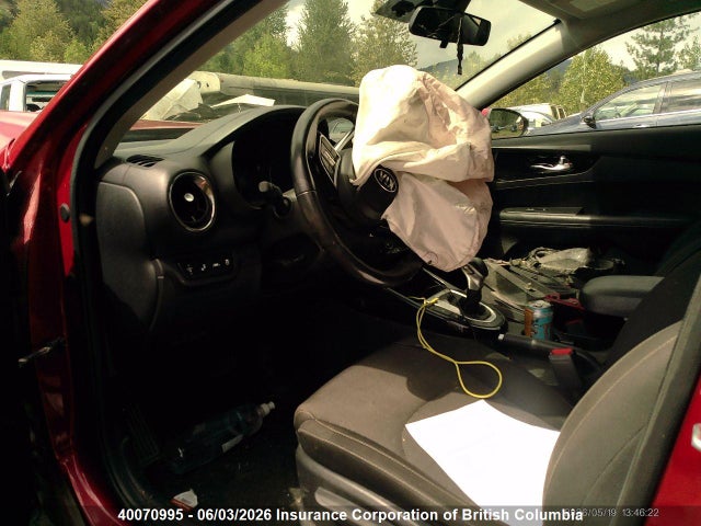 2021 Kia Forte მანქანა იყიდება აუქციონზე, vin: 3KPF54AD3ME297072, აუქციონის ნომერი: 40070995
