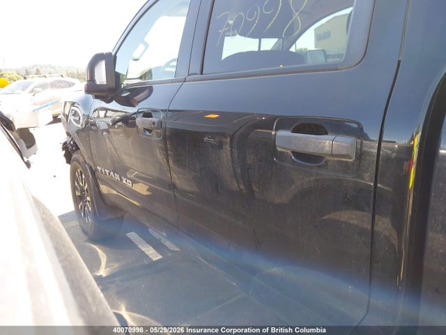 40070998 :رقم المزاد ، 1N6BA1F49JN529034 vin ، 2018 Nissan Titan مزاد بيع