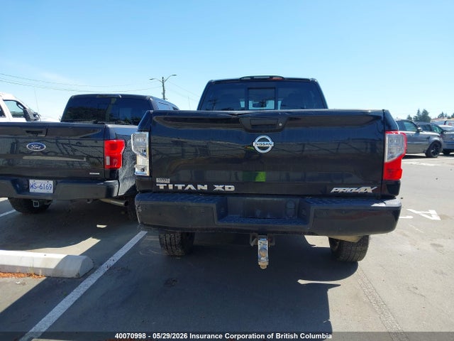 40070998 :رقم المزاد ، 1N6BA1F49JN529034 vin ، 2018 Nissan Titan مزاد بيع
