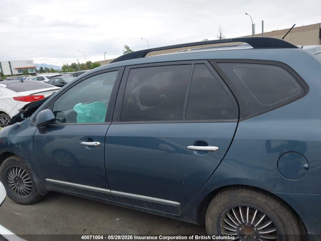 40071004 :رقم المزاد ، KNAFG528097267310 vin ، 2009 Kia Rondo مزاد بيع