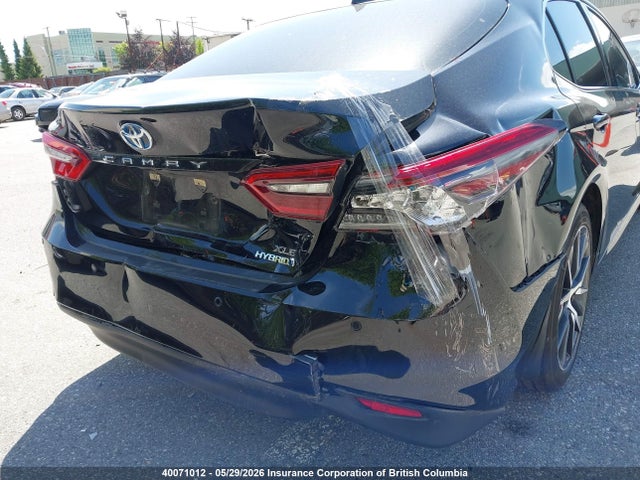 40071012 :رقم المزاد ، 4T1B21HK4NU017877 vin ، 2022 Toyota Camry مزاد بيع