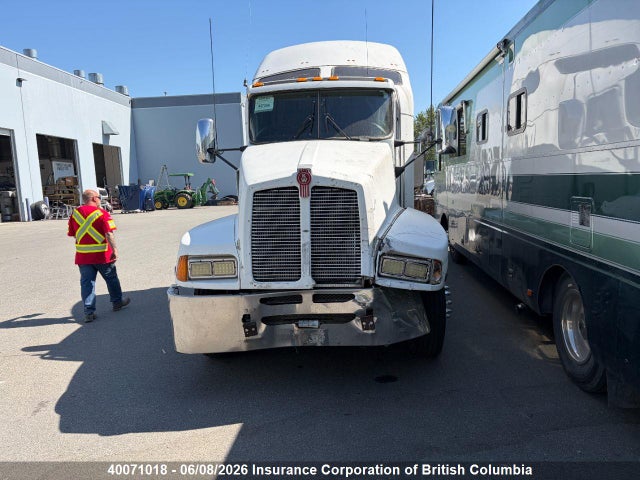 Продаж на аукціоні авто 2005 Kenworth Construction T600, vin: 1XKADB9X75J976206, номер лоту: 40071018