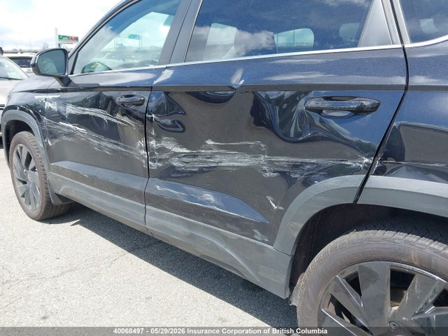 40068497 :رقم المزاد ، 3VVVX7B21RM110530 vin ، 2024 Volkswagen Taos Se مزاد بيع