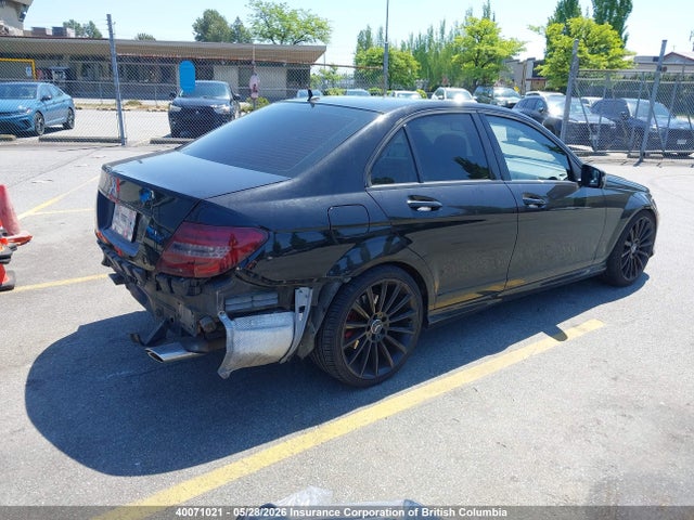 Продажа на аукционе авто 2013 Mercedes-benz C 300 4matic, vin: WDDGF8ABXDA875183, номер лота: 40071021