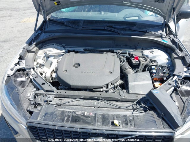 Продаж на аукціоні авто 2022 Volvo Xc60, vin: LYV062RM5NB075982, номер лоту: 40071035