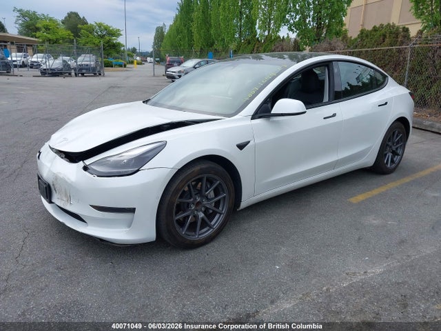 2022 Tesla Model 3 მანქანა იყიდება აუქციონზე, vin: 5YJ3E1EA4NF165550, აუქციონის ნომერი: 40071049