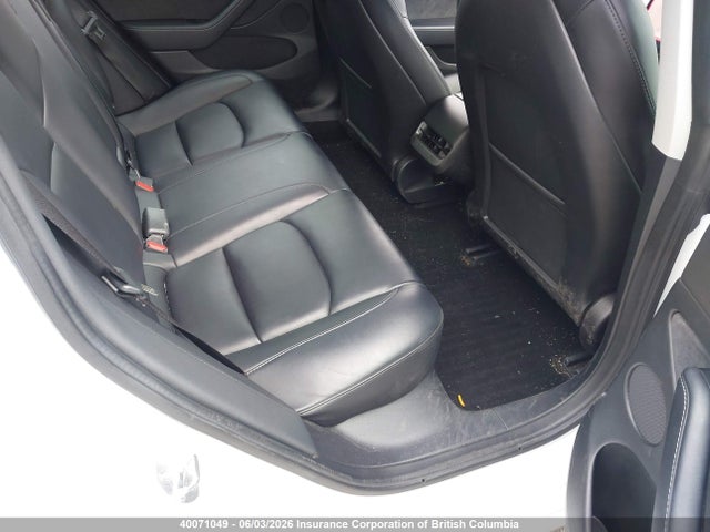 2022 Tesla Model 3 მანქანა იყიდება აუქციონზე, vin: 5YJ3E1EA4NF165550, აუქციონის ნომერი: 40071049