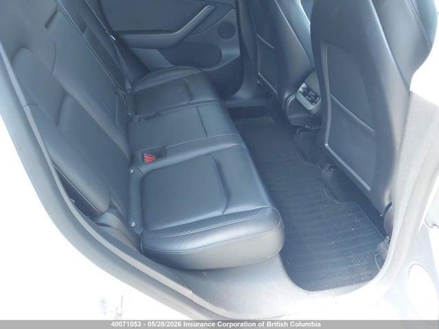 40071053 :رقم المزاد ، 7SAYGDEF5NF410632 vin ، 2022 Tesla Model Y Performance مزاد بيع