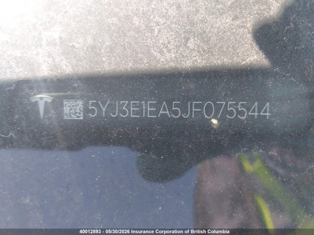 40012893 :رقم المزاد ، 5YJ3E1EA5JF075544 vin ، 2018 Tesla Model 3 مزاد بيع