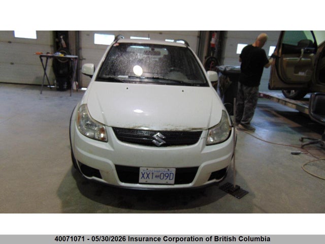 40071071 :رقم المزاد ، JS2YB413796205814 vin ، 2009 Suzuki Sx4 مزاد بيع