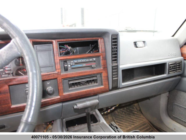 1994 Jeep Cherokee Country მანქანა იყიდება აუქციონზე, vin: 1J4FJ78S9RL111013, აუქციონის ნომერი: 40071105