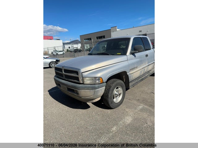 40071110 :رقم المزاد ، 1B7HF13Z9XJ588664 vin ، 1999 Dodge Ram 1500 مزاد بيع