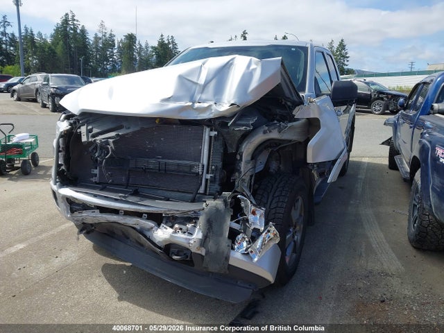 40068701 :رقم المزاد ، 1FTFX1EF8FFA91629 vin ، 2015 Ford F150 Super Cab مزاد بيع