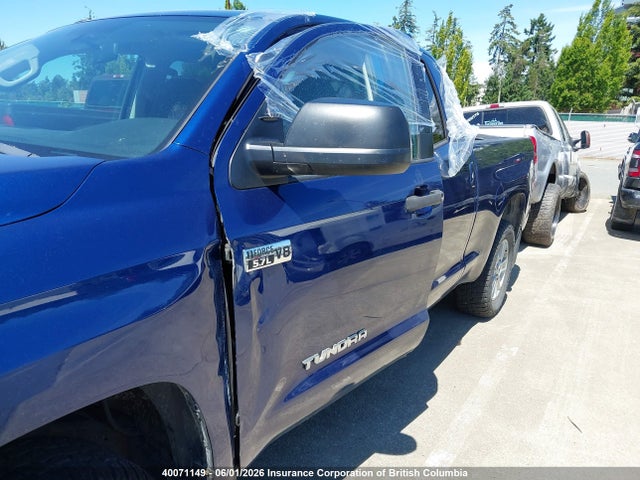40071149 :رقم المزاد ، 5TFUY5F1XFX460175 vin ، 2015 Toyota Tundra Sr 5.7l V8 مزاد بيع