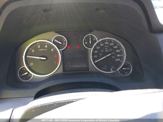40071149 :رقم المزاد ، 5TFUY5F1XFX460175 vin ، 2015 Toyota Tundra Sr 5.7l V8 مزاد بيع