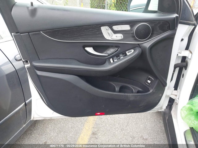 40071170 :رقم المزاد ، WDC0G4KB9KV135401 vin ، 2019 Mercedes-benz Glc 300 4matic مزاد بيع