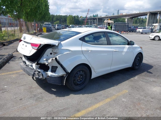 40071221 :رقم المزاد ، 5NPDH4AE9GH696091 vin ، 2016 Hyundai Elantra Gl مزاد بيع