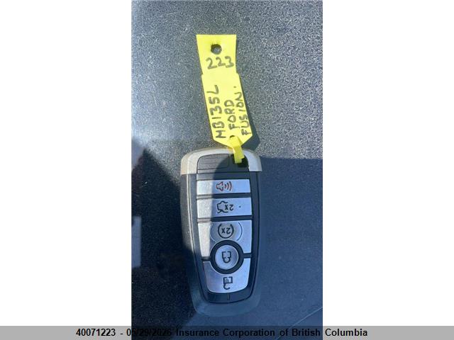 40071223 :رقم المزاد ، 3FA6P0RU6KR156001 vin ، 2019 Ford Fusion Titanium مزاد بيع