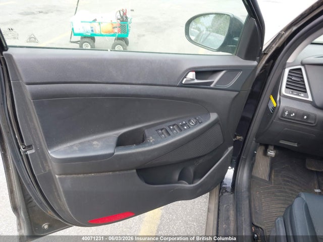 Aukcja sprzedaży 2017 Hyundai Tucson Premium, vin: KM8J33A40HU553729, numer aukcji: 40071231