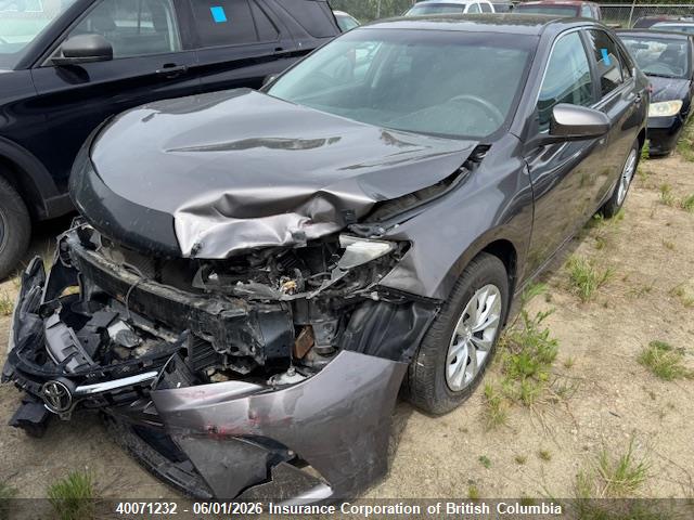 2016 Toyota Camry მანქანა იყიდება აუქციონზე, vin: 4T1BF1FK2GU565712, აუქციონის ნომერი: 40071232