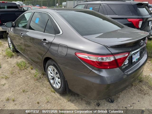 2016 Toyota Camry მანქანა იყიდება აუქციონზე, vin: 4T1BF1FK2GU565712, აუქციონის ნომერი: 40071232