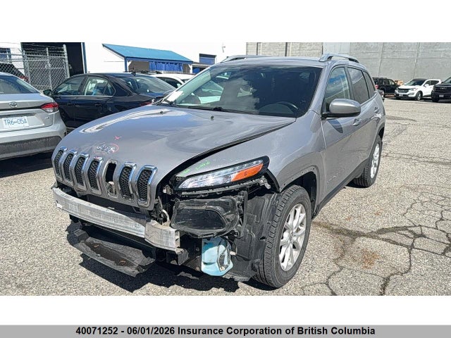 40071252 :رقم المزاد ، 1C4PJMCS4HD215479 vin ، 2017 Jeep Cherokee North مزاد بيع