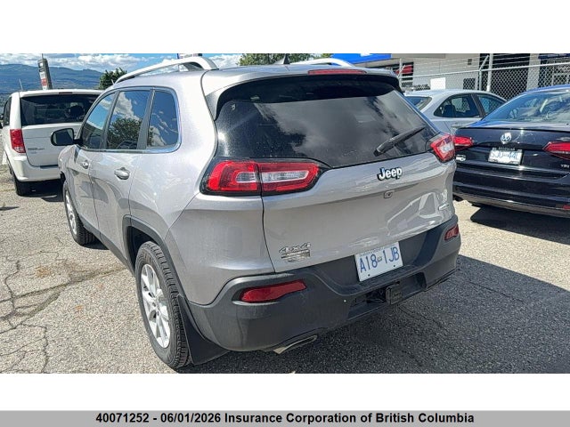 40071252 :رقم المزاد ، 1C4PJMCS4HD215479 vin ، 2017 Jeep Cherokee North مزاد بيع