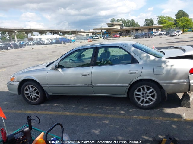 40071262 :رقم المزاد ، JT2BF22K6Y0261865 vin ، 2000 Toyota Camry مزاد بيع