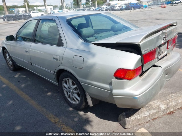 40071262 :رقم المزاد ، JT2BF22K6Y0261865 vin ، 2000 Toyota Camry مزاد بيع