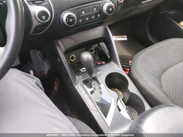 40064951 :رقم المزاد ، KM8JTCAC6BU201687 vin ، 2011 Hyundai Tucson Gl/gls مزاد بيع