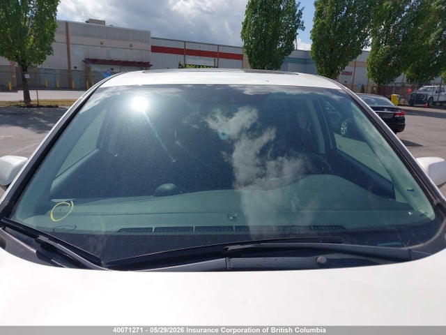 40071271 :رقم المزاد ، 2HKRM4H5XFH120337 vin ، 2015 Honda Cr-v مزاد بيع
