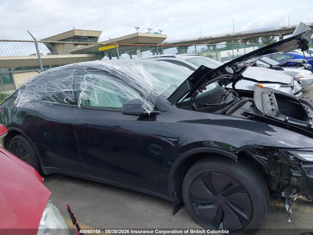 2026 Tesla Model Y მანქანა იყიდება აუქციონზე, vin: XP7YGDEE7TB728266, აუქციონის ნომერი: 40060158