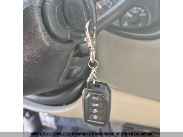 40071353 :رقم المزاد ، 1GKEK13T0YJ161356 vin ، 2000 Gmc Yukon مزاد بيع
