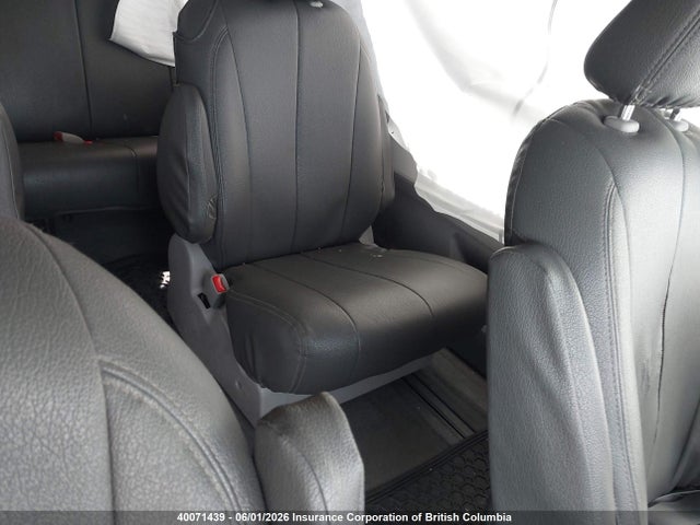 Auction sale of the 2017 Toyota Sienna, vin: 5TDZZ3DC9HS860457, lot number: 40071439