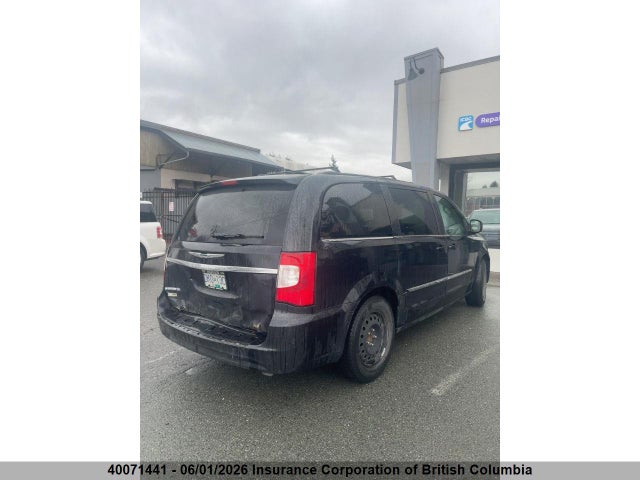 2014 Chrysler Town & Country Touring მანქანა იყიდება აუქციონზე, vin: 2C4RC1BGXER351297, აუქციონის ნომერი: 40071441
