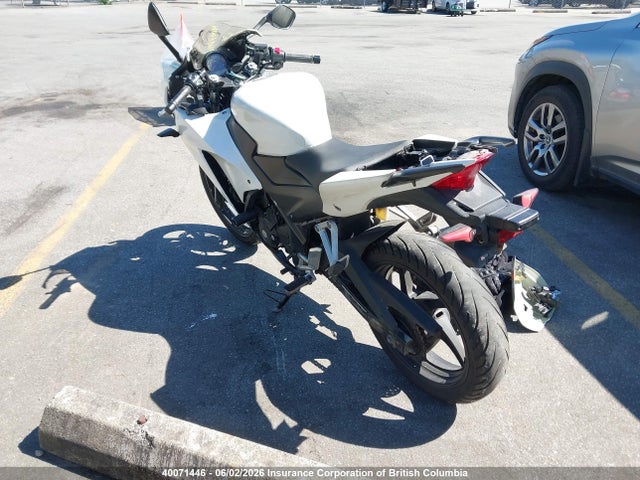 Продажа на аукционе авто 2015 Honda Cbr300 Ra, vin: MLHNC5169F5100877, номер лота: 40071446