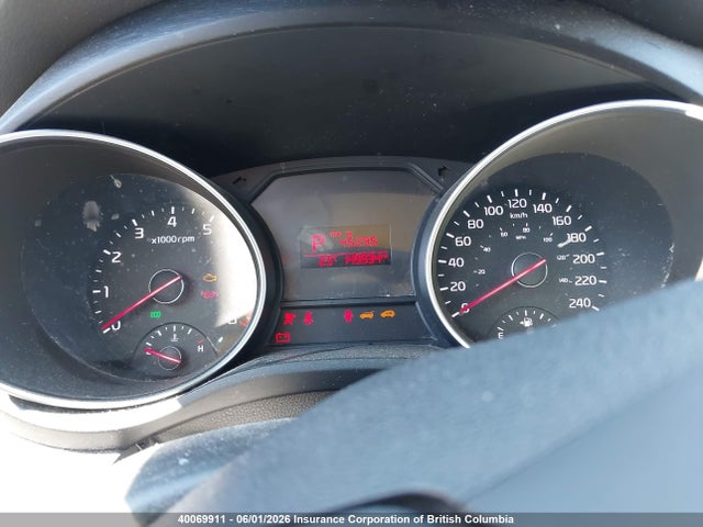 Продажа на аукционе авто 2015 Kia Sedona Lx, vin: KNDMB5C10F6016377, номер лота: 40069911
