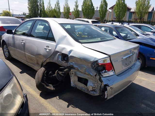 2005 Toyota Camry Le/xle/se მანქანა იყიდება აუქციონზე, vin: 4T1BE32K15U520536, აუქციონის ნომერი: 40069257