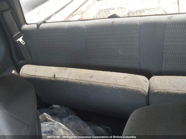40070196 :رقم المزاد ، 2FTRX18W01CA65863 vin ، 2001 Ford F150 مزاد بيع