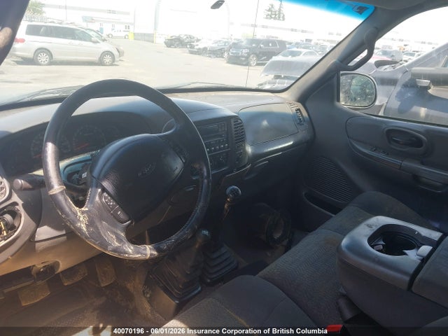 40070196 :رقم المزاد ، 2FTRX18W01CA65863 vin ، 2001 Ford F150 مزاد بيع