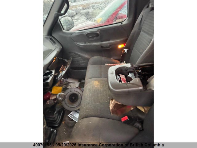 40070196 :رقم المزاد ، 2FTRX18W01CA65863 vin ، 2001 Ford F150 مزاد بيع