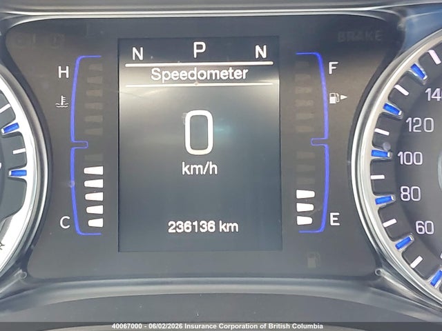 2016 Chrysler 200 Limited მანქანა იყიდება აუქციონზე, vin: 1C3CCCAG1GN183346, აუქციონის ნომერი: 40067000