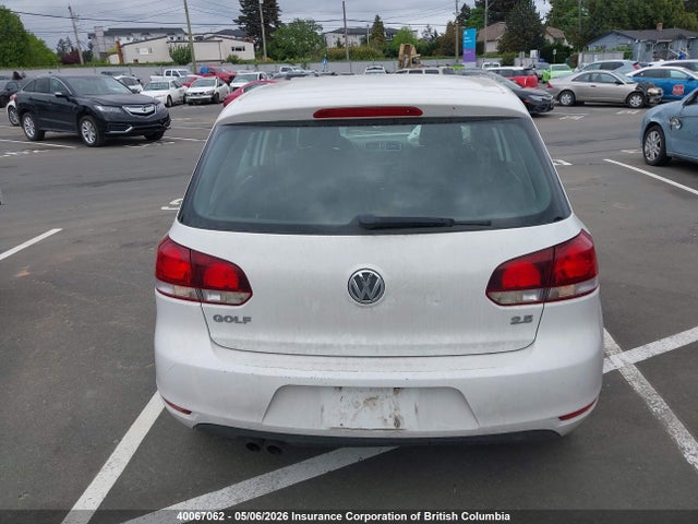 2013 Volkswagen Golf მანქანა იყიდება აუქციონზე, vin: WVWCA7AJXDW101527, აუქციონის ნომერი: 40067062