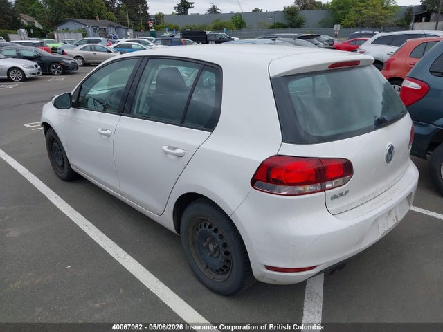 2013 Volkswagen Golf მანქანა იყიდება აუქციონზე, vin: WVWCA7AJXDW101527, აუქციონის ნომერი: 40067062