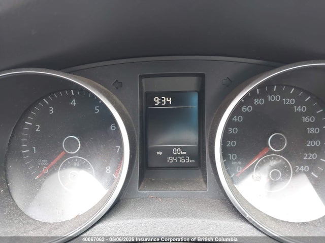 2013 Volkswagen Golf მანქანა იყიდება აუქციონზე, vin: WVWCA7AJXDW101527, აუქციონის ნომერი: 40067062