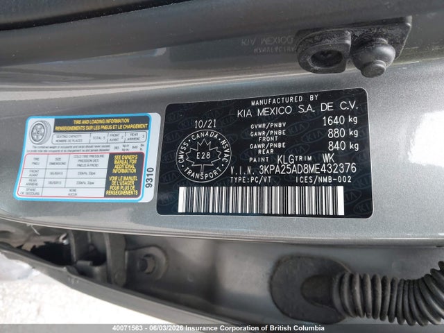 40071563 :رقم المزاد ، 3KPA25AD8ME432376 vin ، 2021 Kia Rio مزاد بيع