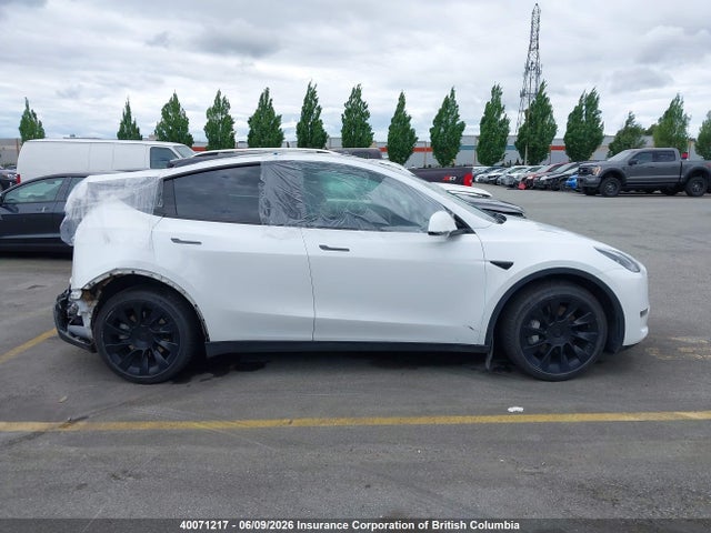 7SAYGDEE4PF777418 Tesla Model Y