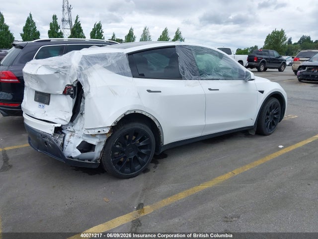 7SAYGDEE4PF777418 Tesla Model Y