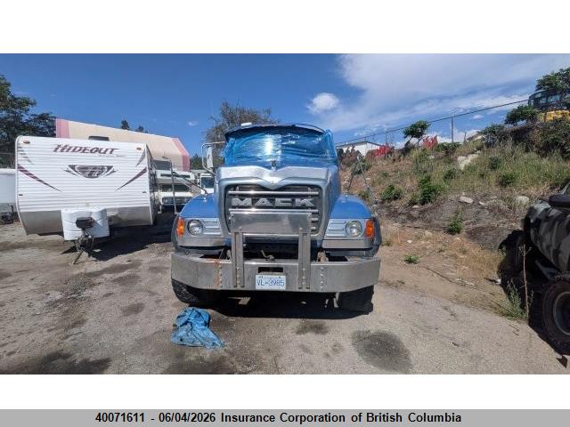 2006 Mack 700 Cv მანქანა იყიდება აუქციონზე, vin: 1M2AG10C46M039414, აუქციონის ნომერი: 40071611