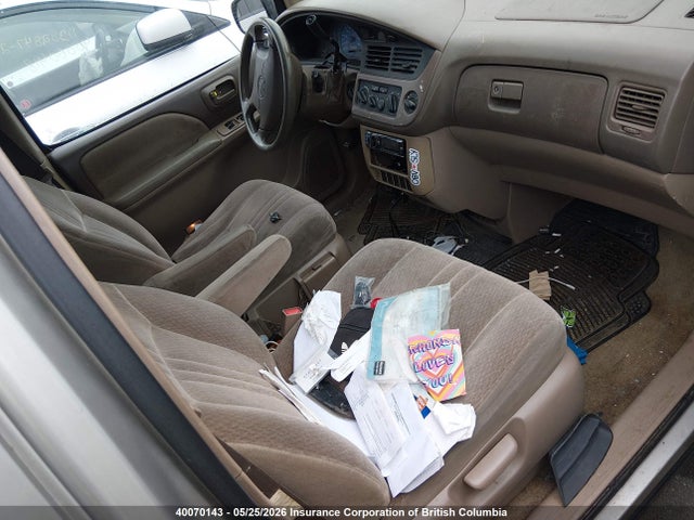 40070143 :رقم المزاد ، 4T3ZF19C21U366953 vin ، 2001 Toyota Sienna Ce مزاد بيع